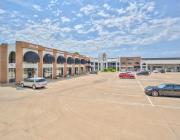 MacArthur Court retail spaces for Lease, Warr Acres, OK