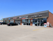 retail space for lease Moore, OK exterior photo