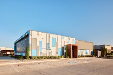 freestanding building for lease on W Memorial Rd, Oklahoma City, OK