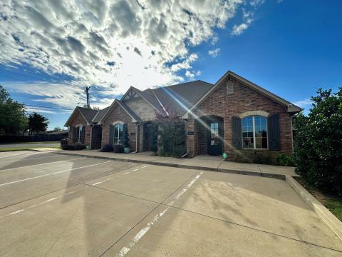 10005 N May Ave  |  Office |  OKC, OK