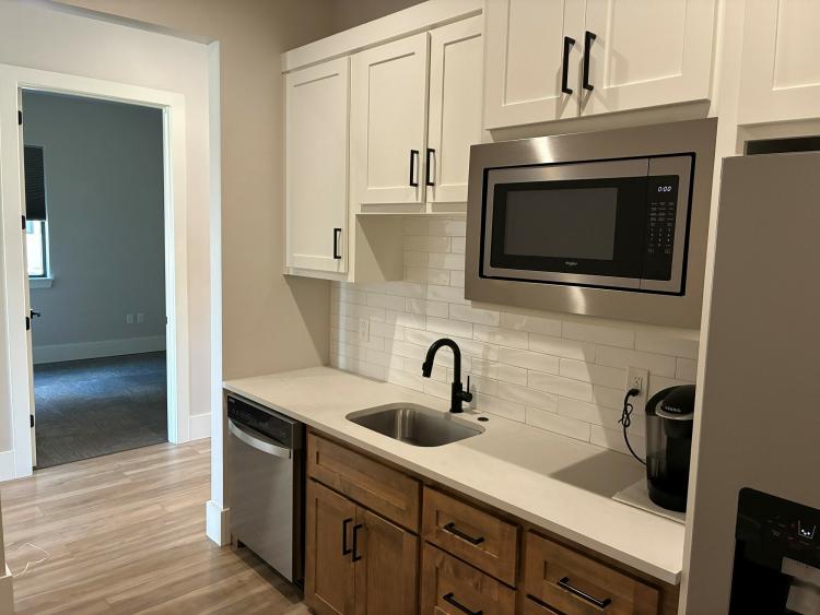 16416 Muirfield Pl, Ste B  |  Professional / Healthcare  |  Edmond, OK