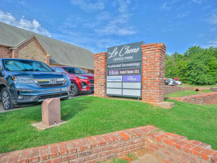 1218 E. 9th St. (Le Chene) Edmond, OK office space for lease