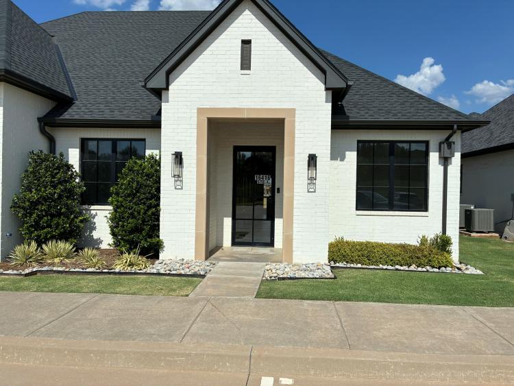 16416 Muirfield Pl, Ste B  |  Professional / Healthcare  |  Edmond, OK