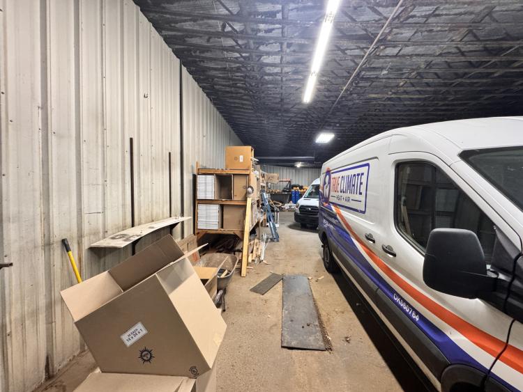 3504 S Meridian Ave industrial building for lease Oklahoma City, Ok