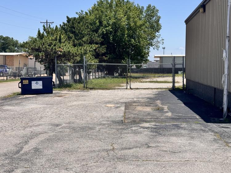 3504 S Meridian Ave industrial building for lease Oklahoma City, Ok