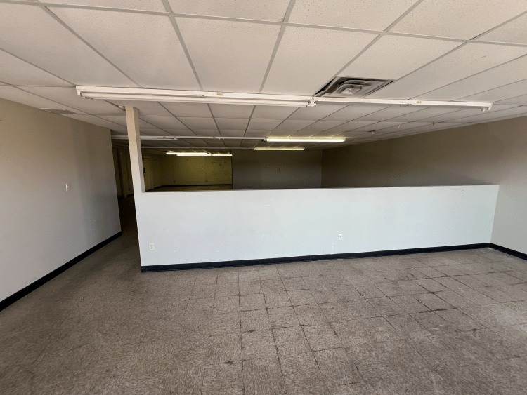 2840 NW 59th St retail space for lease, Oklahoma City, OK