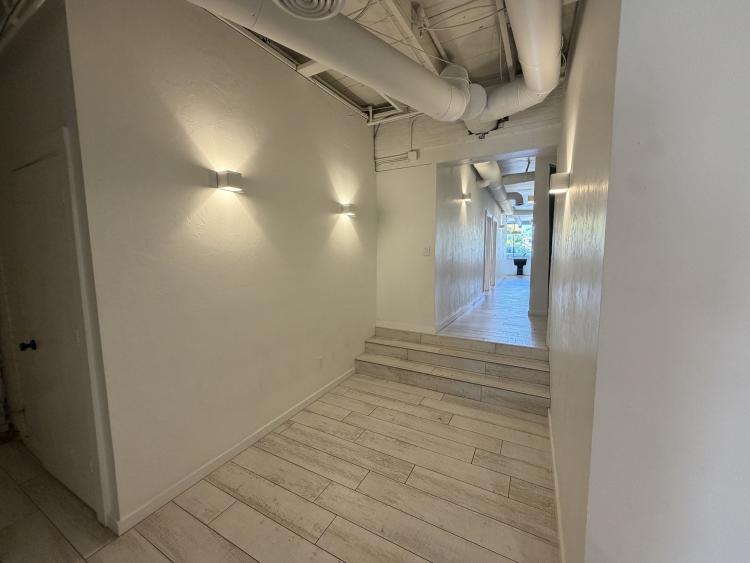 1710 Northwest 16th St retail building for lease Oklahoma City, Ok
