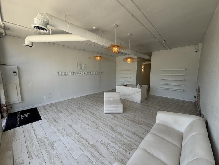 1710 Northwest 16th St retail building for lease Oklahoma City, Ok
