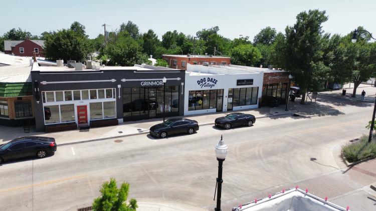 1710 Northwest 16th St retail building for lease Oklahoma City, Ok