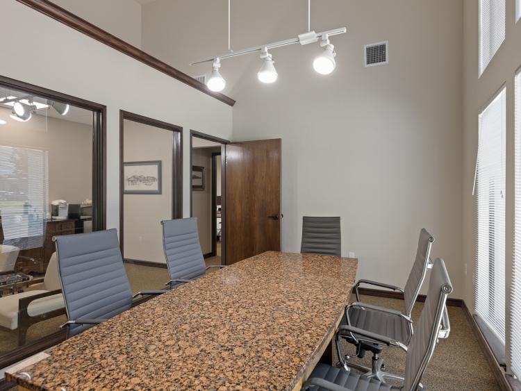 Wilshire Gardens Office Park office spaces for lease Oklahoma City, Ok