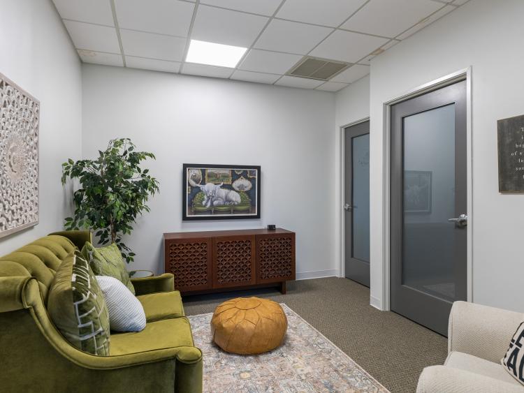 Wilshire Gardens Office Park office spaces for lease Oklahoma City, Ok