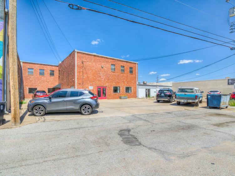 Sixty Six Heritage Place office spaces for lease Bethany, OK