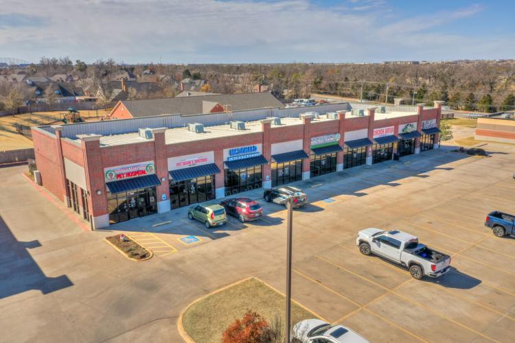 Glen Eagles Plaza retail space for lease Edmond, OK