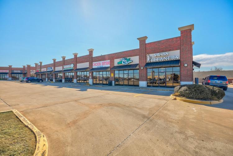 Glen Eagles Plaza retail space for lease Edmond, OK