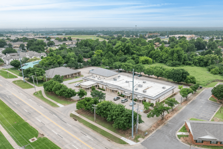 620-650 24th Ave SW medical office for lease, Norman, OK