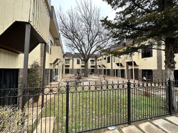 6600 North Meridian Ave retail/office space for lease Oklahoma City, OK