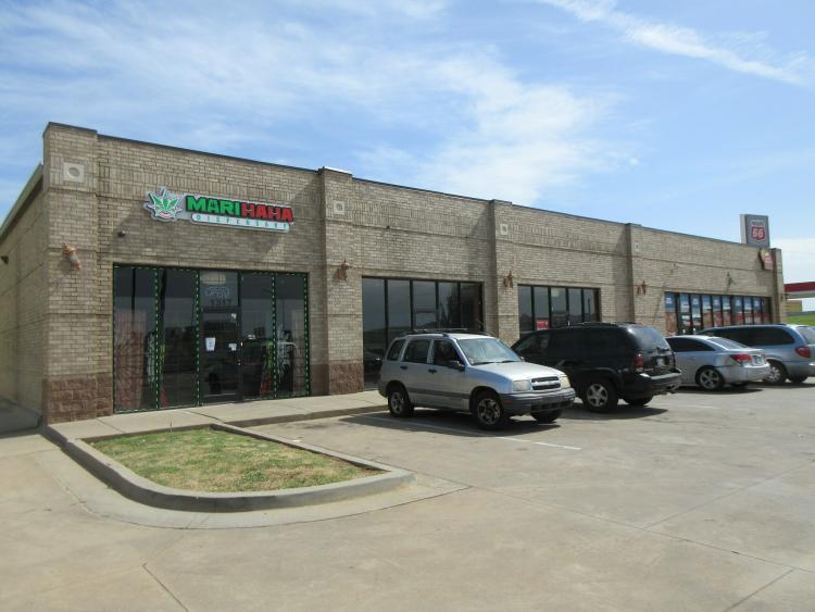 I-35 Pit Stop retail space for lease Oklahoma City, OK