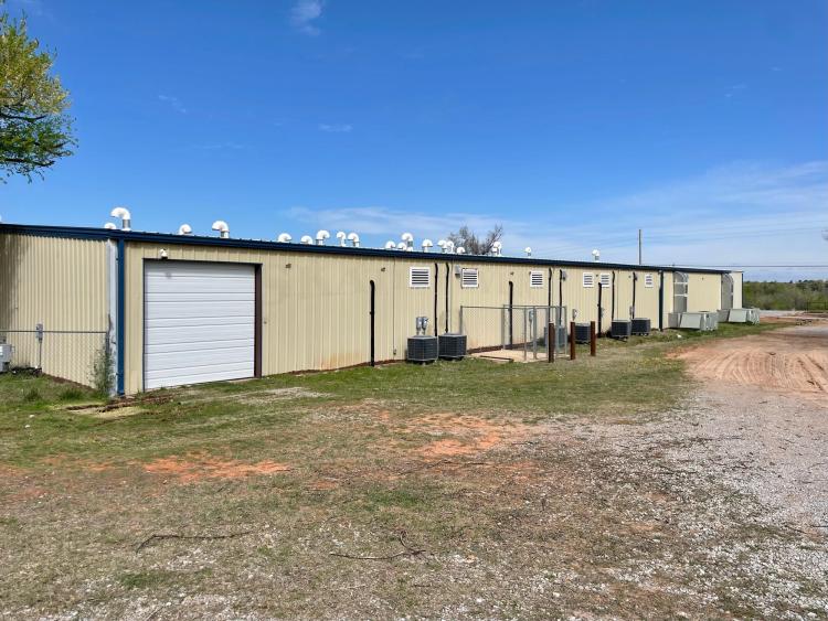 5909 Aero Dr industrial building, Tuttle, Ok For lease
