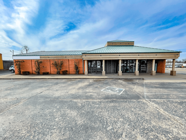 4901 S Pennsylvania Ave office building for lease south Oklahoma City, OK