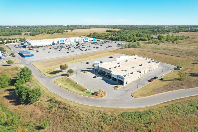First Capitol Square | Mixed Use Retail for lease Guthrie, OK