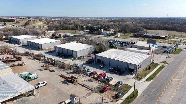 Industrial buildings for lease SE 29th, Oklahoma City, OK exterior photo