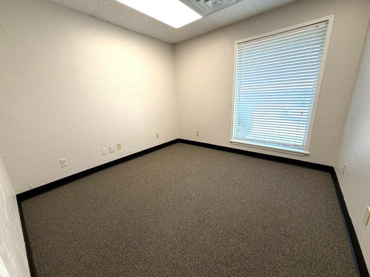 2919-2927 NW 122nd St office space for lease, Oklahoma City, Ok
