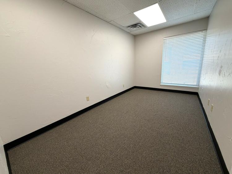 2919-2927 NW 122nd St office space for lease, Oklahoma City, Ok