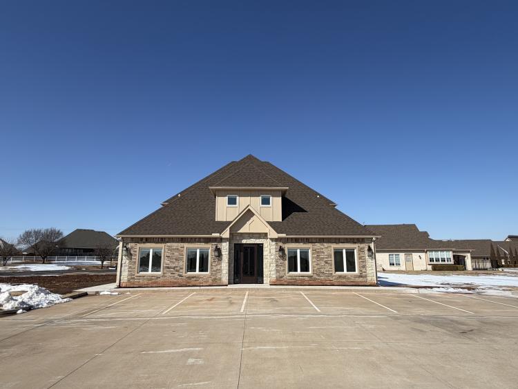 15156 Traditions Boulevard Edmond, Ok office space for lease