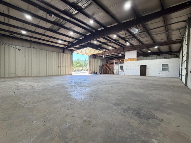 5600 Industrial Blvd  |  Warehouse / Office  |  Edmond, OK