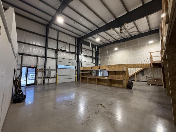 3800 NE 104th St industrial for lease, Oklahoma City, OK