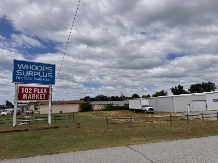 102 Lannell Drive Grove, OK industrial building for lease