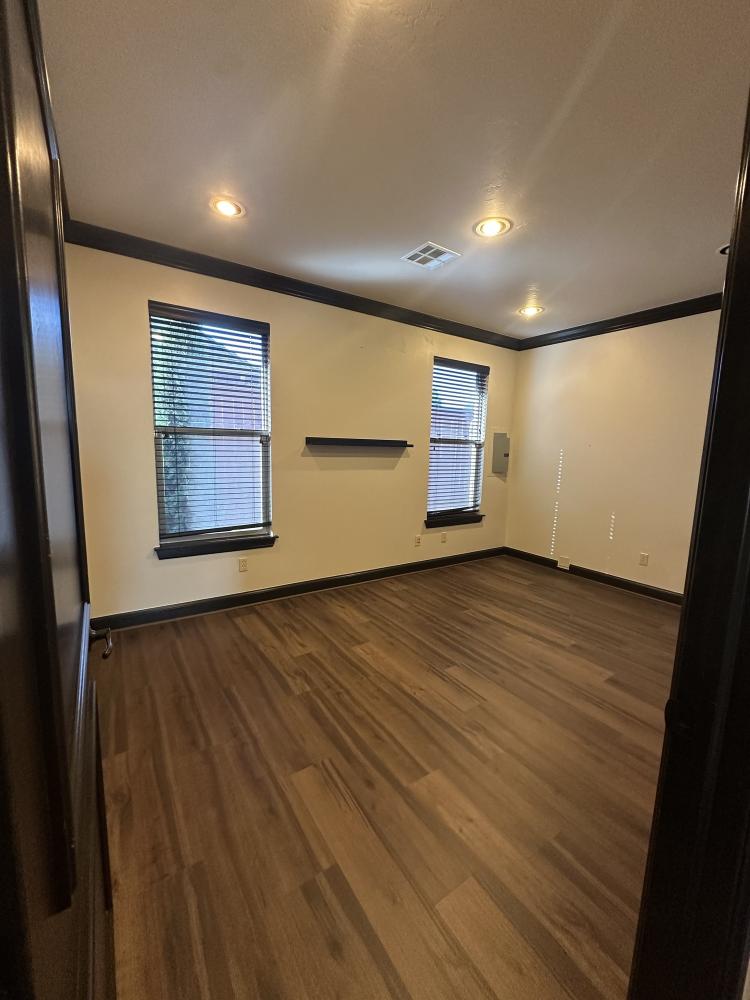 10005 N May Ave  |  Office |  OKC, OK