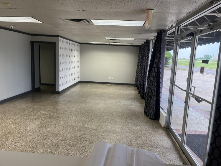 7301 N Classen Blvd warehouse space for lease N Classen Blvd, Oklahoma City, OK