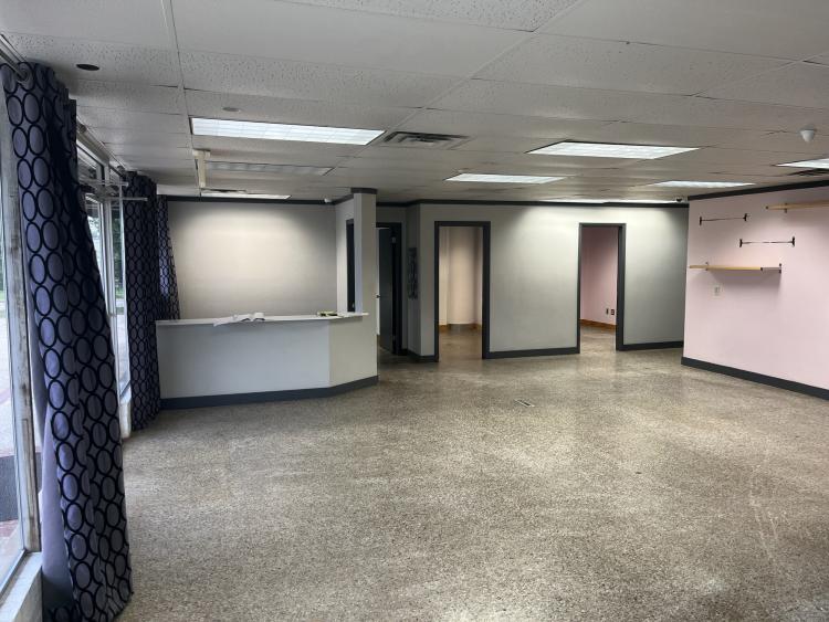 7301 N Classen Blvd warehouse space for lease N Classen Blvd, Oklahoma City, OK