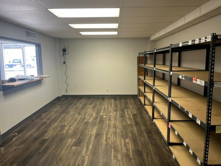 South Central Tulsa, Ok Industrial Property for lease