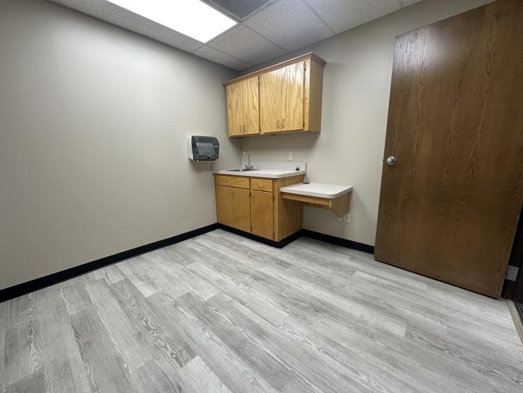 1201 S Douglas Blvd  Midwest City, OK move in ready medical space
