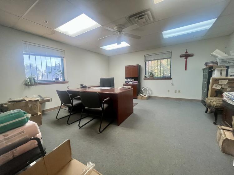 Edmond, OK Industrial Warehouse for lease