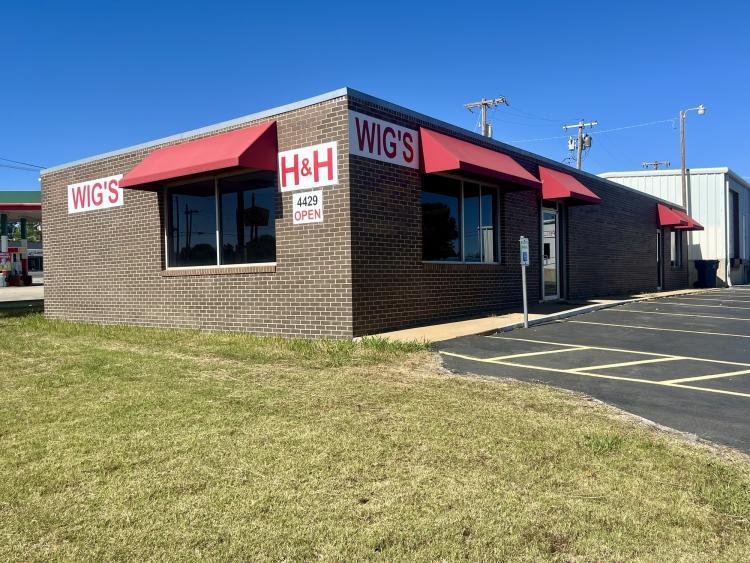 4429 NW 10th St - Flex Retail and Industrial space For lease Oklahoma City, OK