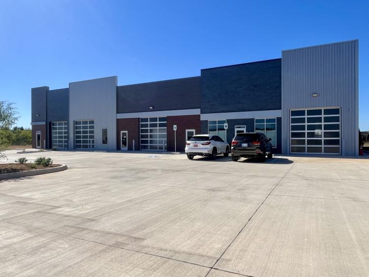 7017 Ozzy Ave industrial park for lease Oklahoma City, OK