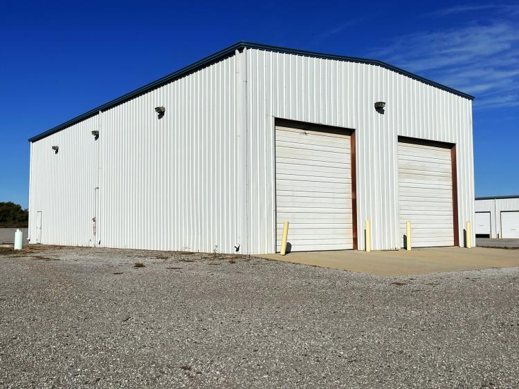 Elk City, OK Industrial Complex for lease wash bay building