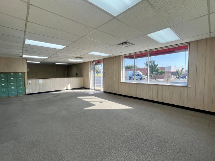 4429 NW 10th St - Flex Retail and Industrial space For lease Oklahoma City, OK