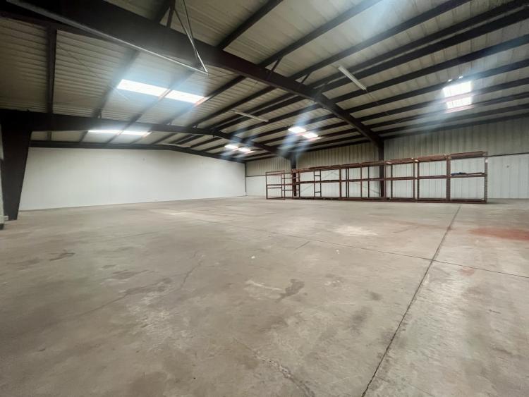 4429 NW 10th St - Flex Retail and Industrial space For lease Oklahoma City, OK