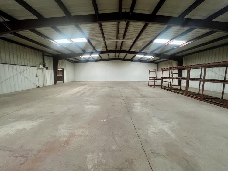 4429 NW 10th St - Flex Retail and Industrial space For lease Oklahoma City, OK