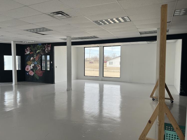 James Town Square retail space for lease Moore, OK