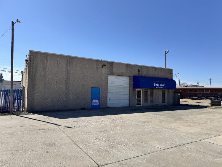 industrial building for lease, West Oklahoma City, OK exterior photo