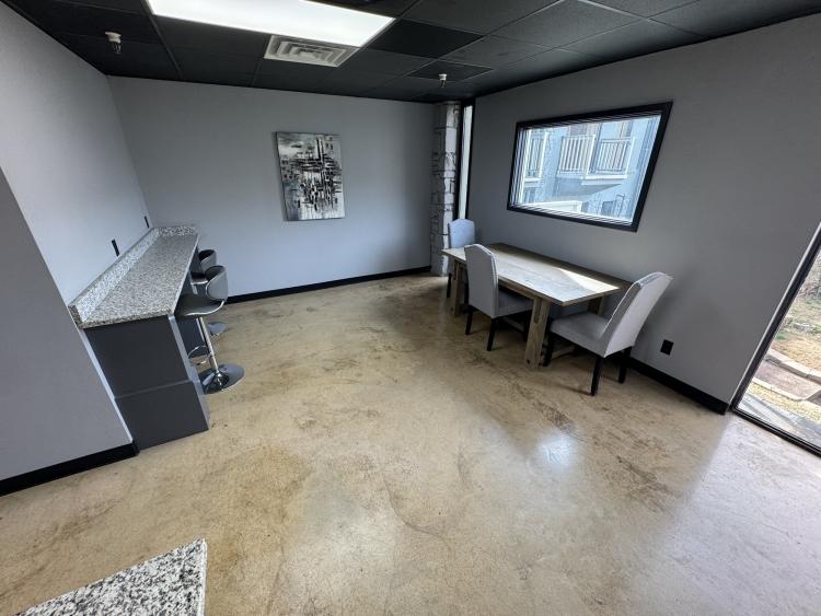 7901 NE 10th St Midwest City, OK office for lease