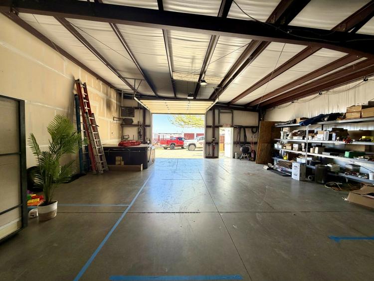 413 South State Street Industrial Flex Space for lease, Edmond, OK