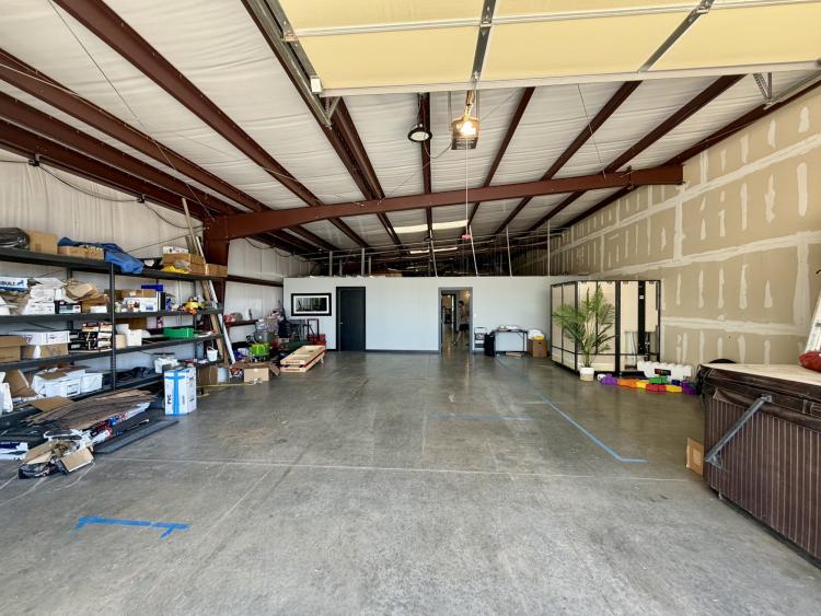 413 South State Street Industrial Flex Space for lease, Edmond, OK