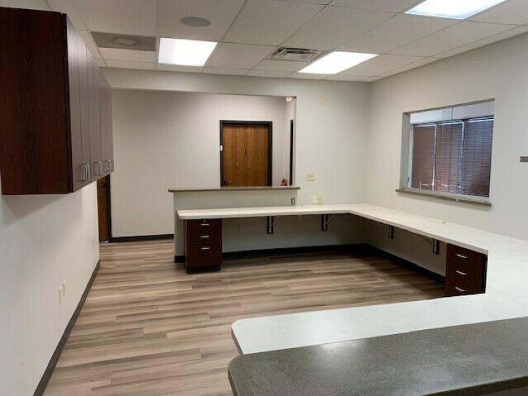 5104 S Sooner Rd retail space for lease Oklahoma City, OK