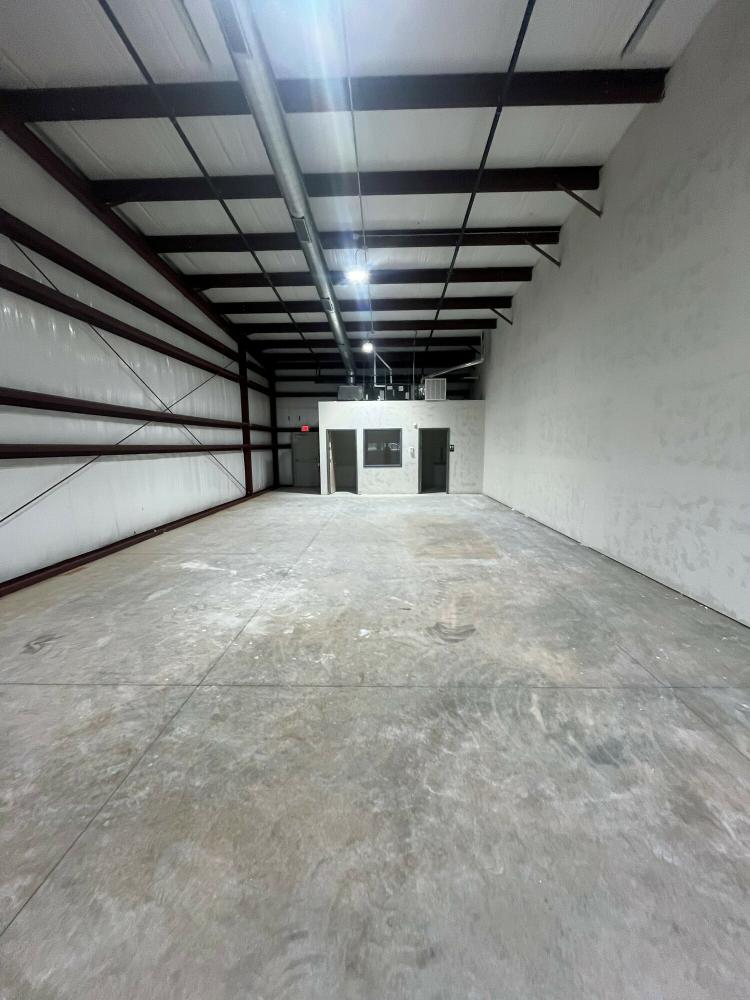 Thomas Business Park industrial spaces for lease Edmond, Ok